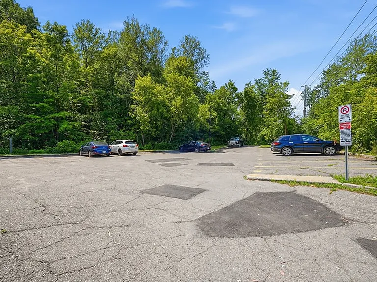 6632 Notre Dame St #104 — Photo 12