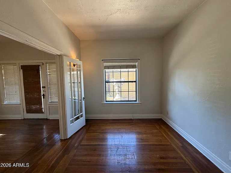 902 E Palm Ln #4 — Photo 11