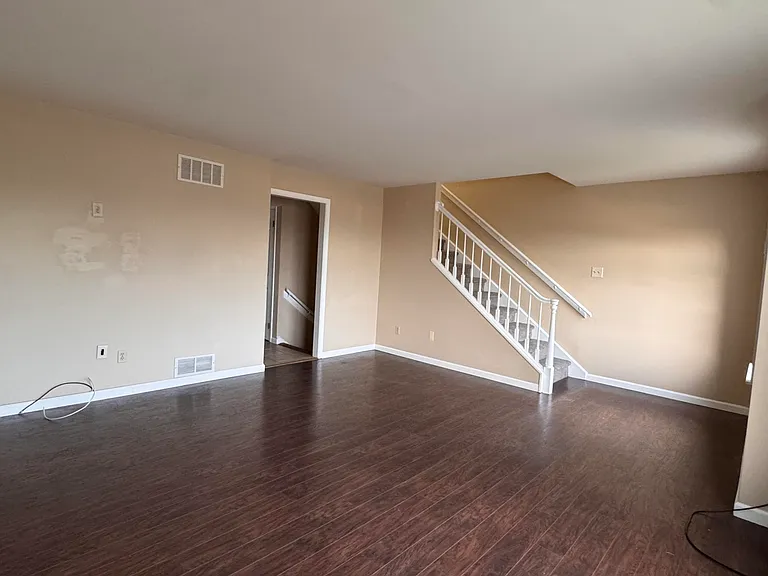 37 Flood Dr — Photo 6