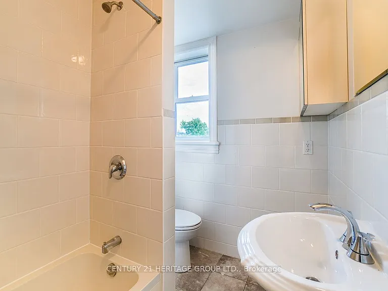 57 Beatrice St #2 — Photo 24