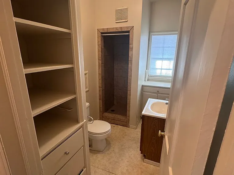 567 Hathway Ave — Photo 8