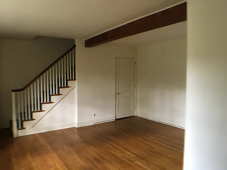 525 W Butler Pike #15 — Photo 11