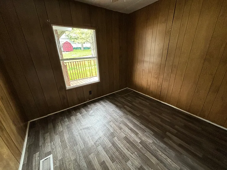 136 Jodi St — Photo 16