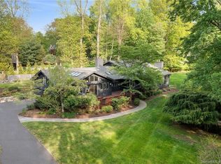 8 Timber Ln, Westport, CT