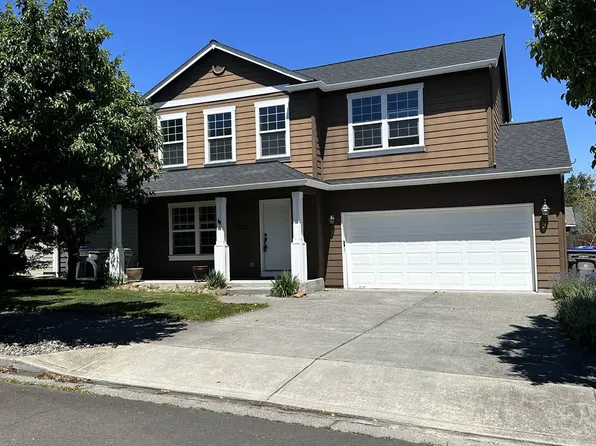 2222 Freedom Dr, Hood River, OR 97031
