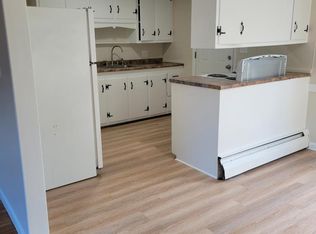 32 Danville Rd APT 3, Plaistow, NH 03865