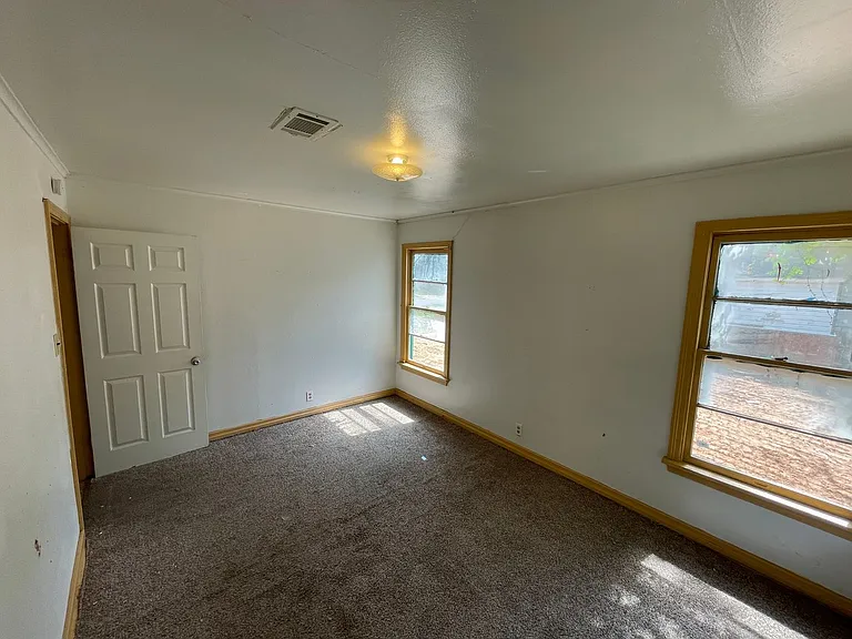 3445 Penick St — Photo 15
