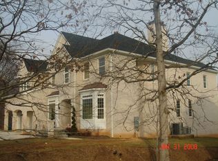5521 Clifton Rd, Clifton, VA 20124