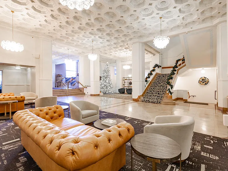 The Bigelow Apartments — Photo 17