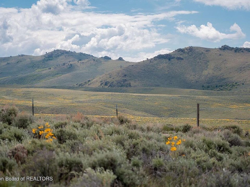1st image of LOT 8 Chimney Butte Rd