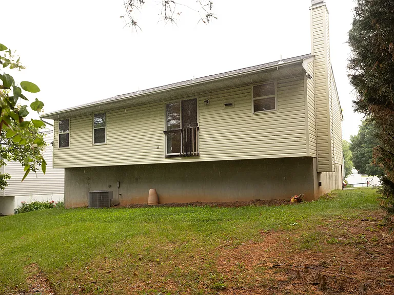 8 Upman Ct — Photo 17