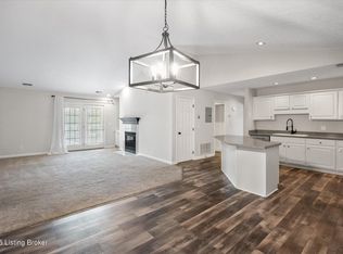 8505 Atrium Dr APT 301, Louisville, KY 40220