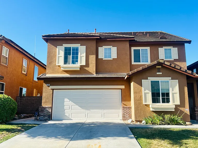 31731 Whitedove Ln — Photo 1