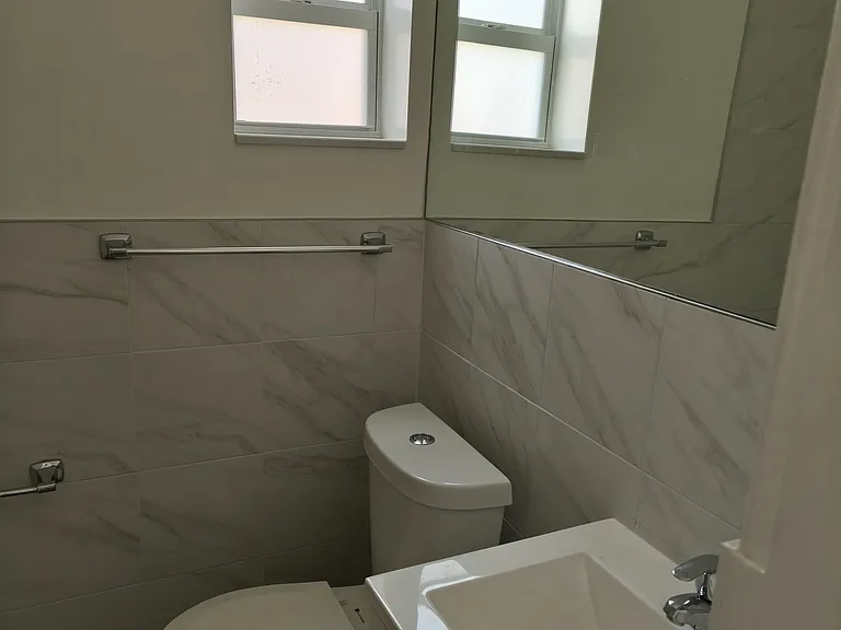 3070 SW 27th Ln #6 — Photo 8
