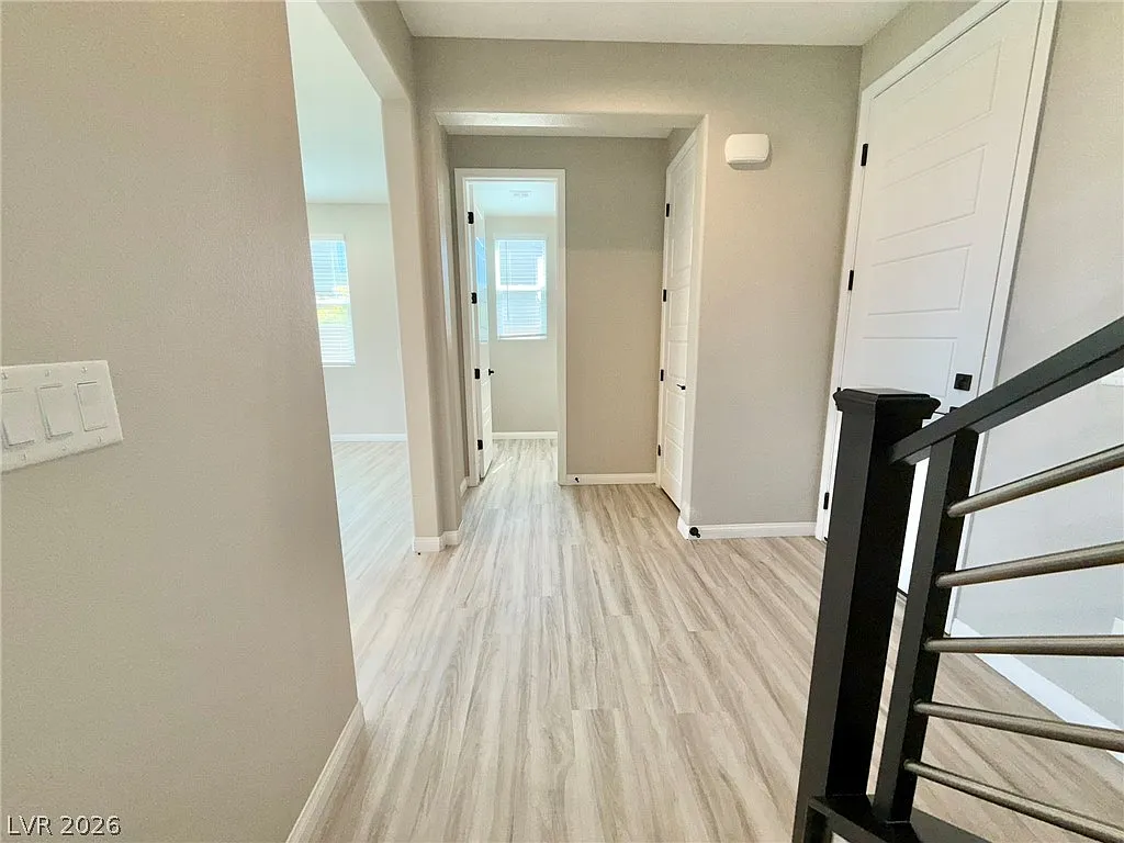 3 bed, 2.5 bath, 1892 sqft, $2,345 — Photo 3