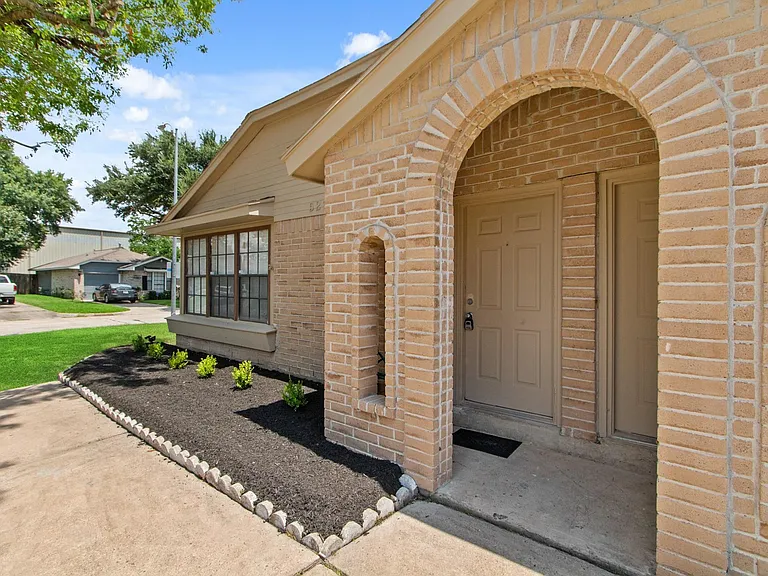 5218 Beaverbrook Dr — Photo 17