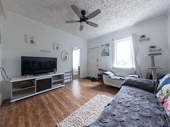 4th image of 5620 E 49th Ave