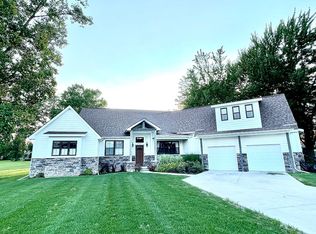 41417 Romeo Plank Rd, Clinton Township, MI 48038