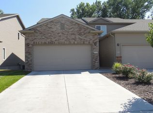 1219 Turtle Creek Rd, Lincoln, NE 68521