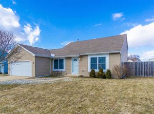3920 W Prestwick St, McHenry, IL 60050