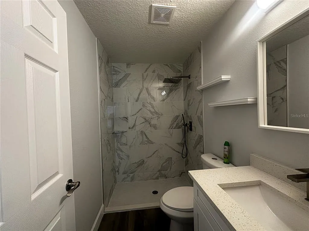 3 bed, 2.0 bath, 1130 sqft, $1,650 — Photo 4