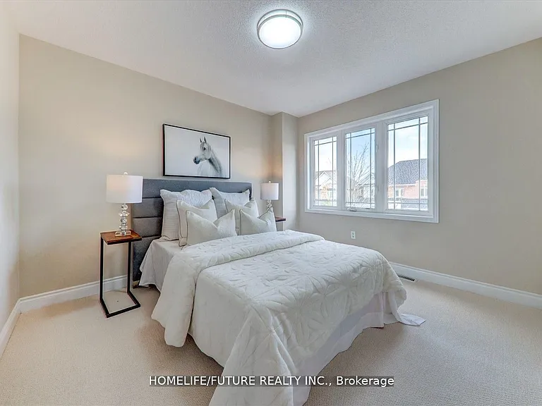 16 Barden Cres — Photo 8