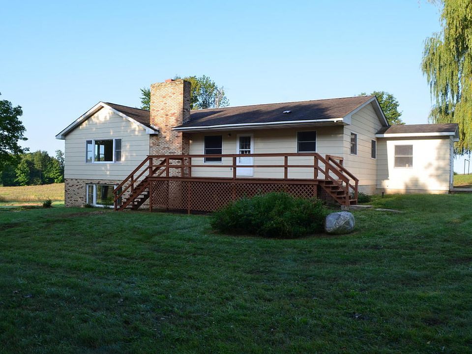1st image of 7919 Dickinson Ave