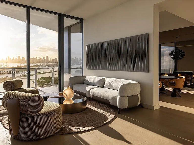 500 Alton #Penthouse 4701 — Photo 8