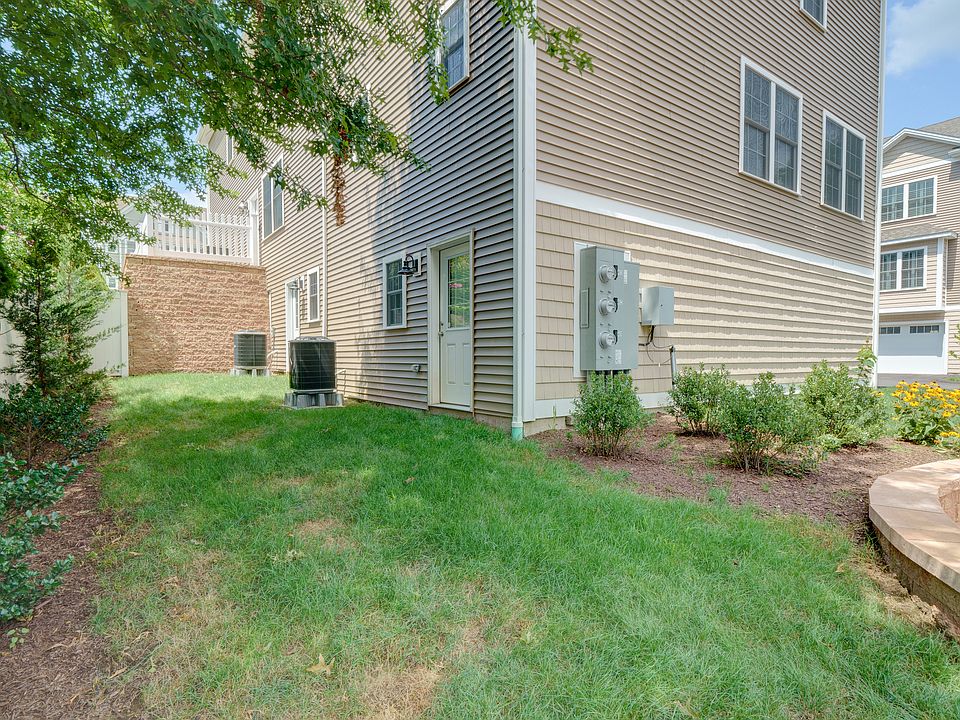 35 Ringgold St UNIT 403, West Hartford, CT 06119 Zillow