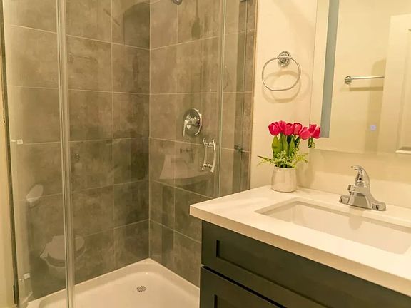 5th image of 1451 W 36th Pl #8