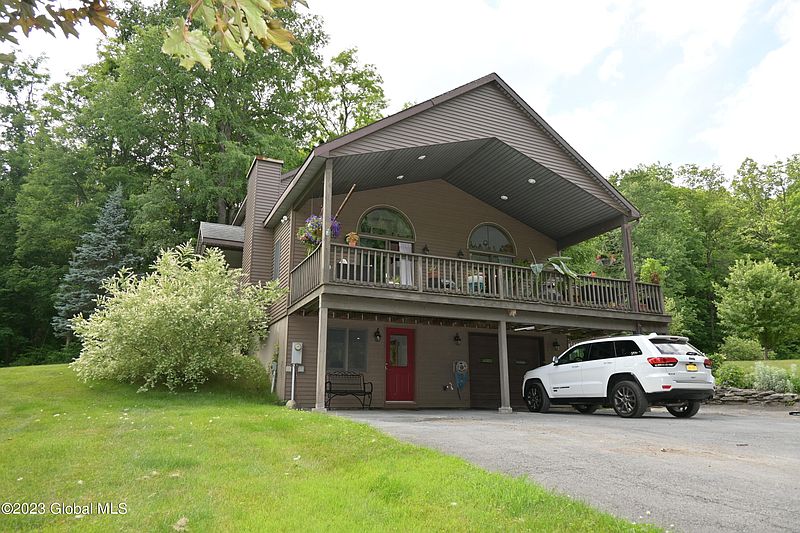 3rd image of 2467 Galway Road