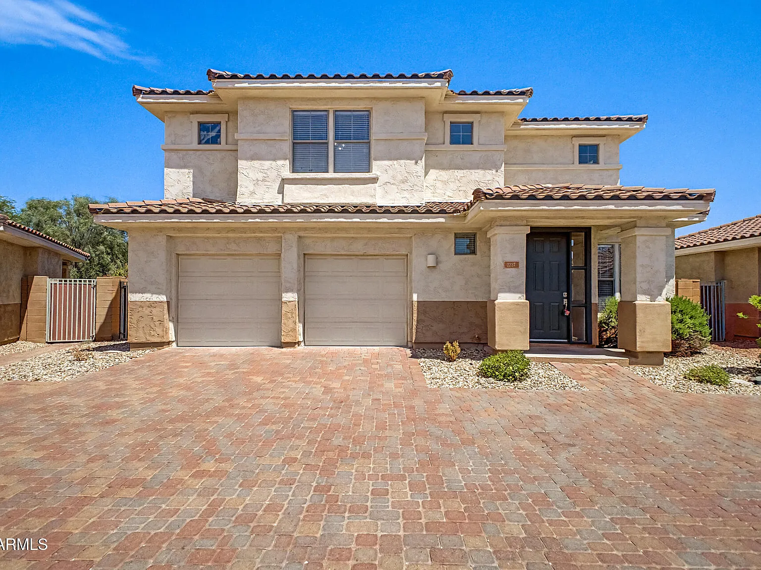4 bed, 3.0 bath, 2064 sqft, $2,095 — Photo 1