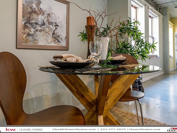 5th image of 744 Market St Unit 305