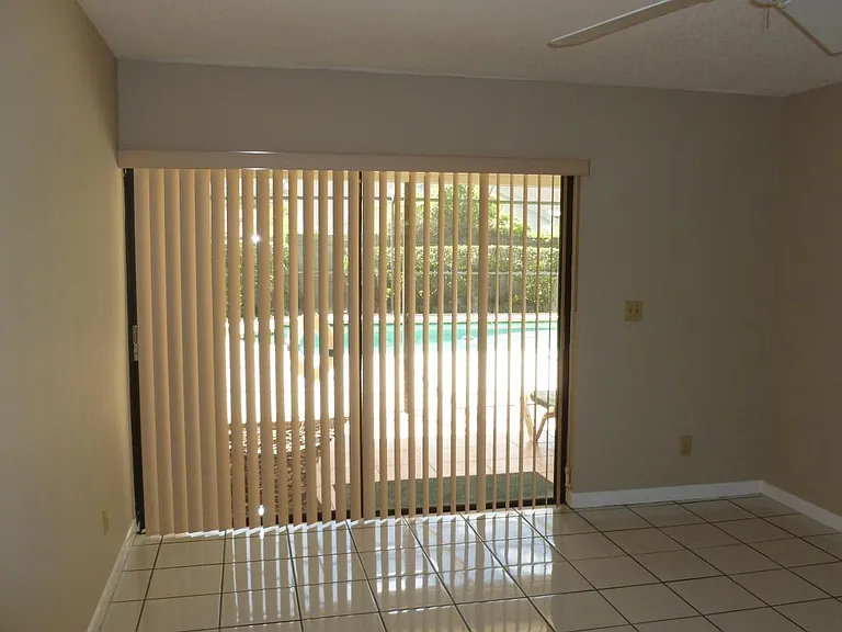 14138 Fennsbury Dr — Photo 11