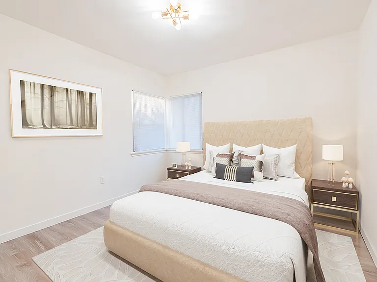 11340 Emelita St — Photo 12