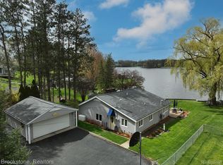 9596 Dolores Dr, Clarkston, MI
