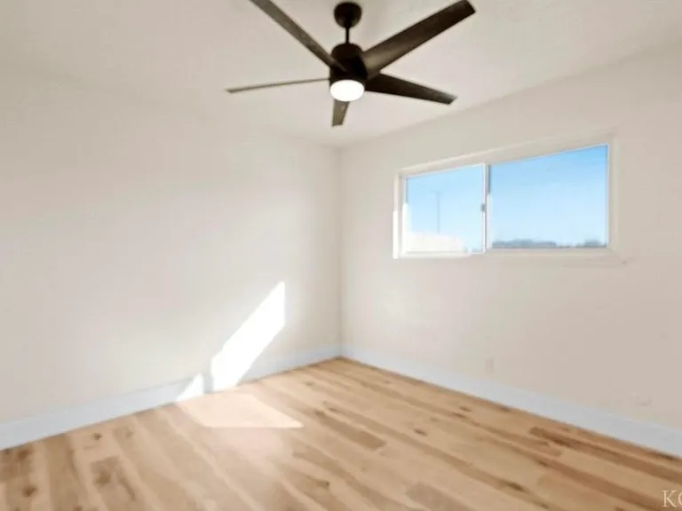 760 Crass Ave #1 — Photo 16