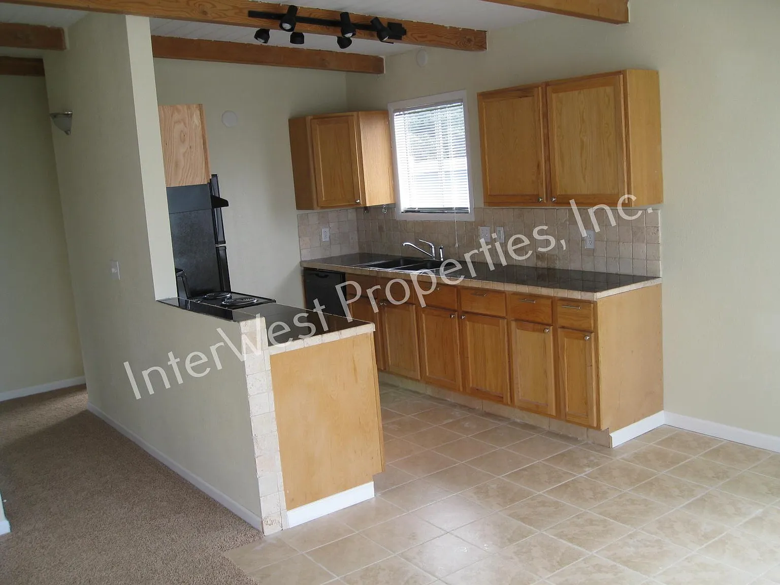 1 bed, 830 sqft, $1,675 — Photo 3