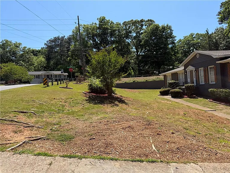 3336 Camelot Dr — Photo 82