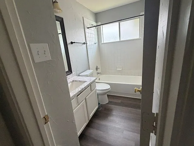 1109 Providence Dr — Photo 8