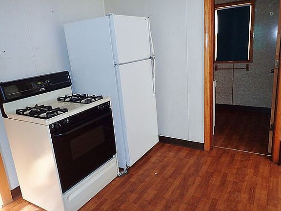 5th image of 130 W Tamarack St