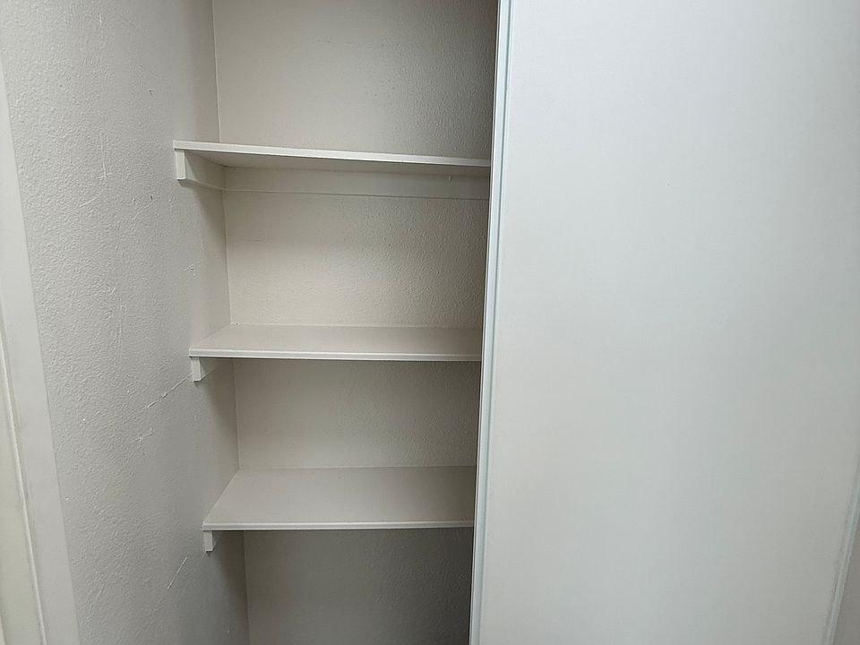 1st image of 4506 Voltaire St #5