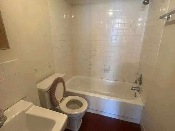315 South St APT 2, Philadelphia, PA 19147