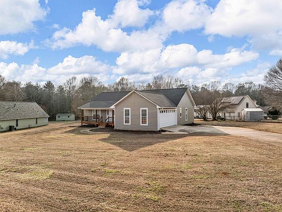 4th image of 310 Timothy Paul Dr