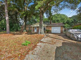 2878 Godwin Ln, Pensacola, FL 32526