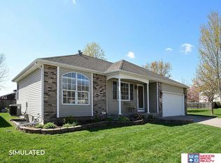 1901 Garret Ln, Lincoln, NE 68512