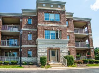 401 W Pierce Rd UNIT 202, Itasca, IL 60143