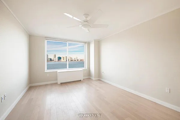 Rented by Town Residential | media 31