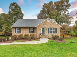 2730 Creston Ave SW, Roanoke, VA 24015