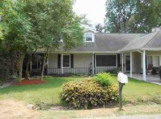921 Russell Ave, Port Neches, TX 77651